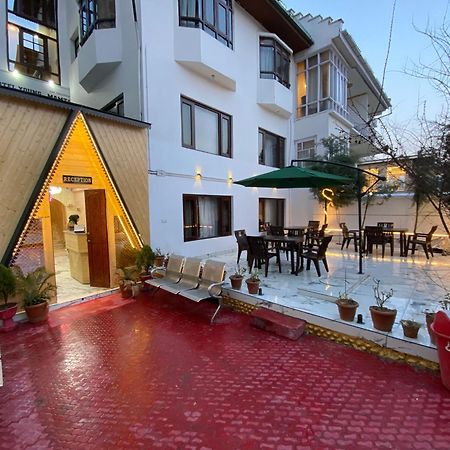 Hotel Young Mamta Srinagar  Exterior photo