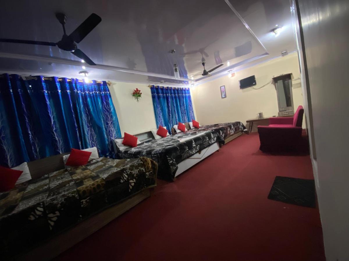 Hotel Young Mamta Srinagar  Exterior photo