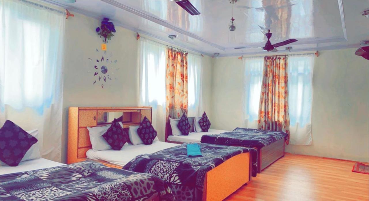 Hotel Young Mamta Srinagar  Exterior photo